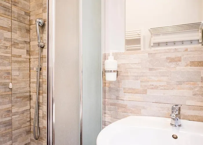 Pensión Piazza Cavour 4*