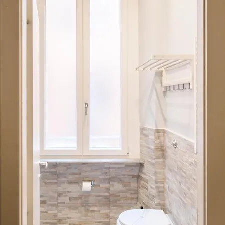 피아자 카부르 스위트 게스트하우스 로마