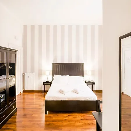 피아자 카부르 스위트 로마